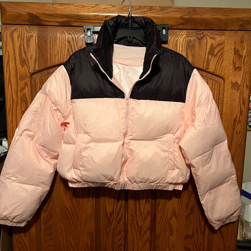 2 for $12 💲⬇️ - SHEIN Black and Pink Puffer Crop Jacket